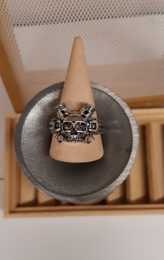 Anillo calavera mecnica