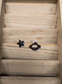 Pendientes diferentes